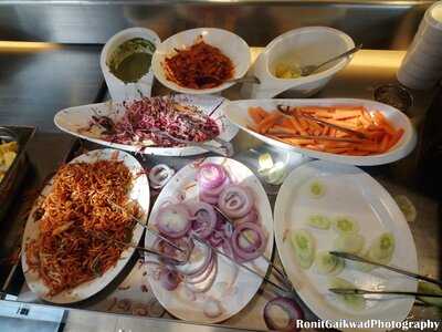 Goragandhi Juice Corner & Veg World