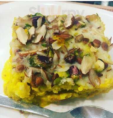 Bade Miyan Laxmi Vilas