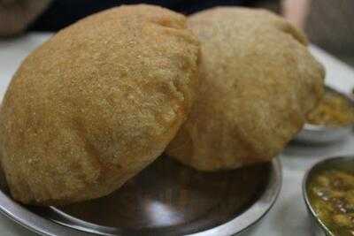 Mahalaxmi Mishthan Bhandar