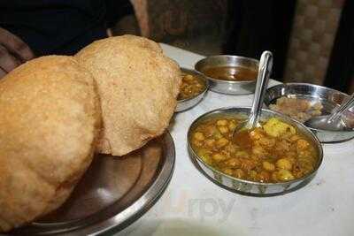 Mahalaxmi Mishthan Bhandar