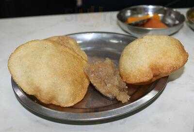 Mahalaxmi Mishthan Bhandar