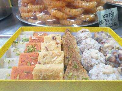 Mahalaxmi Mishthan Bhandar