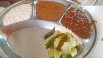 Sardar Ji Ke Amritsari Naan Kulche