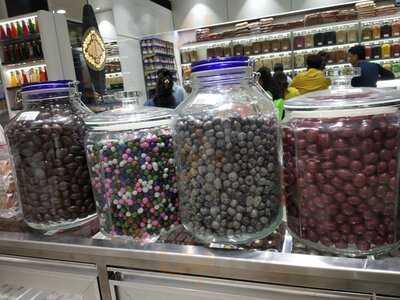 Chedda Dry Fruits & Snacks