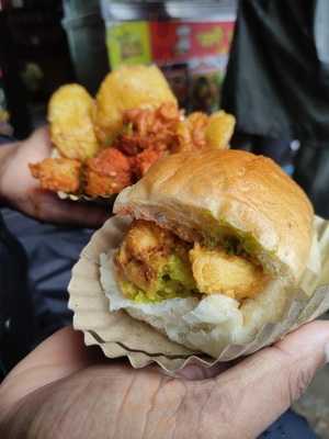 Vile Parle Vada Pav