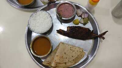 Pradeep Gomantak Bhojanalaya