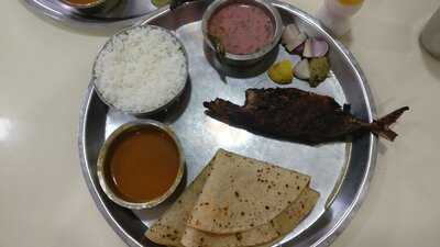 Pradeep Gomantak Bhojanalaya