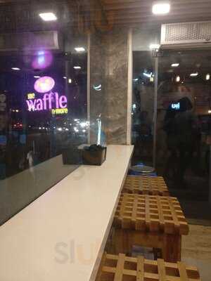 Me Waffle N More