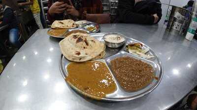 Chawla De Mashoor Amritsari Naan