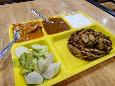 Chawla De Mashoor Amritsari Naan