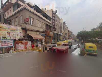 Chawla De Mashoor Amritsari Naan
