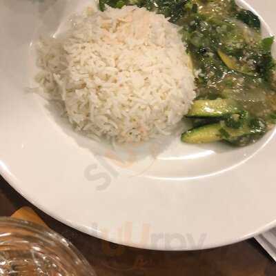 Cafe Delhi Heights, Kamala Mills