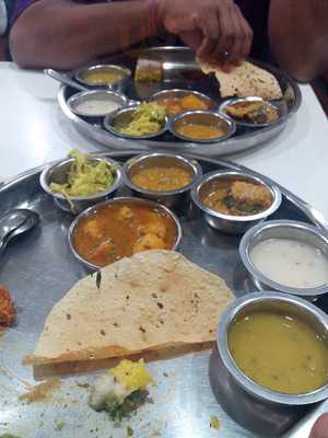 Shree Laxmi Gujrati Thali