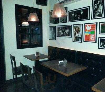 Vertigo Bar & Eatery