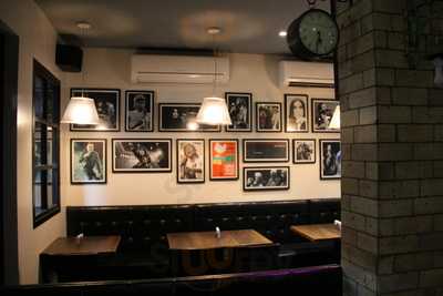 Vertigo Bar & Eatery