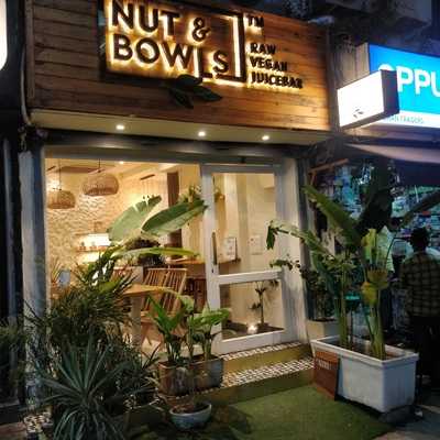 Nut & Bowls