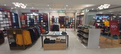 Shoppers Stop