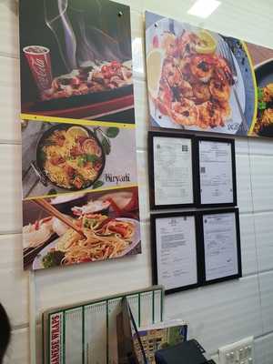 Royal Lebanese Wraps