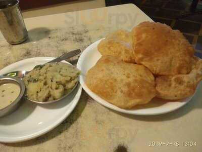 Hotel Rajmahal Restaurant