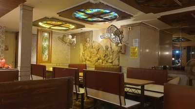 Hotel Rajmahal Restaurant