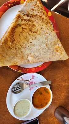 Status Veg Restaurant