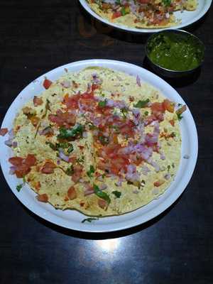 Janta Restaurant & Bar