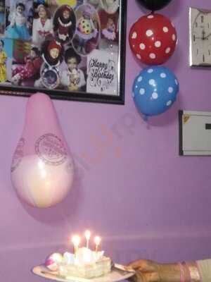 Dolphin Sweets & Restaurants