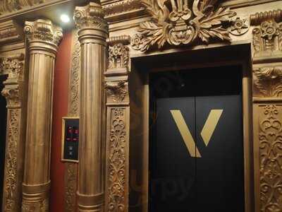 Venetian Luxury Bar & Gastronomy