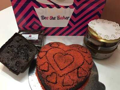 Dee The Baker