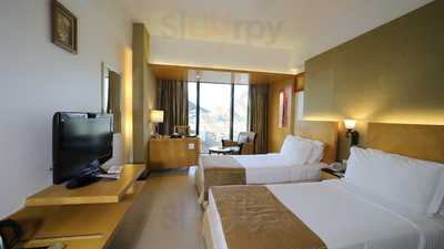 The Peninsula Grand Hotel