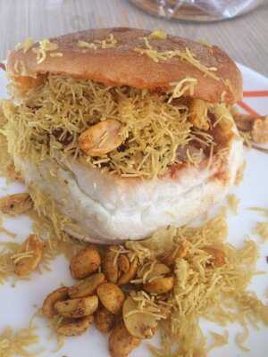 Jain Sweet & Bhelpuri House