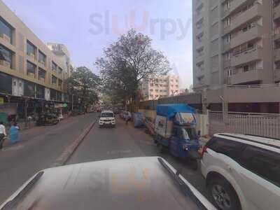 Local's Eatery & More