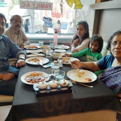 Ashwith Family Dining Bar