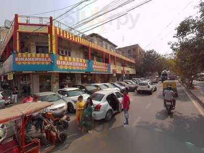Standard Paneer, Shakes & Snax