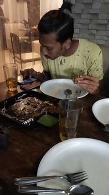 Bharat Hindu Hotel Restaurant