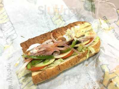 Subway Worli Restaurant