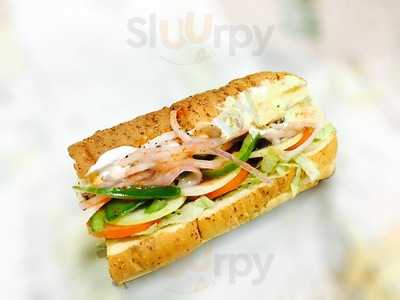 Subway Worli Restaurant