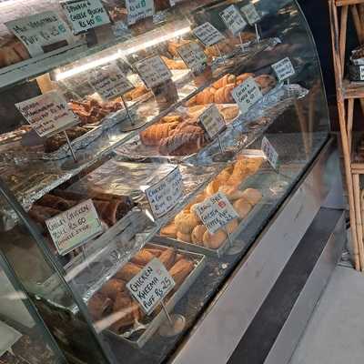 Aaron's Bake N Brew House