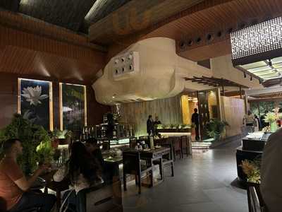 Ivy Wine Cafe & Bistro