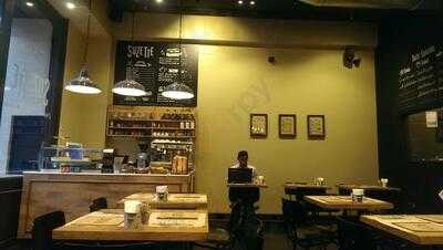 Suzette Creperie & Cafe