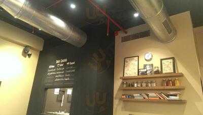 Suzette Creperie & Cafe