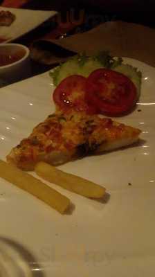 Knight Dine & Lounge