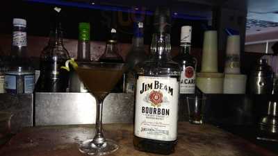 Knight Dine & Lounge