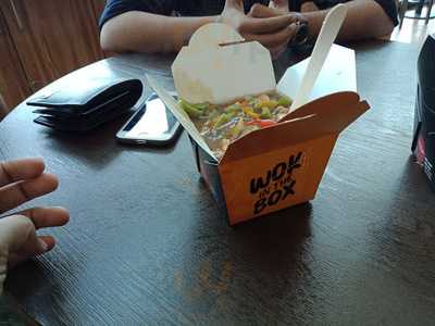 Wok In The Box