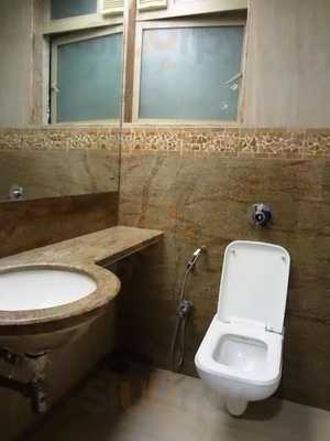 Samrat Restaurant And Bar