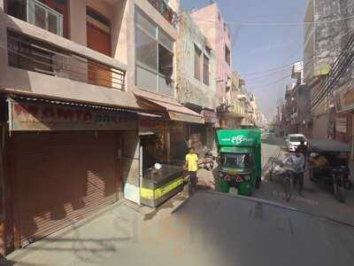 Sahil Gupta Chaat Bhandar