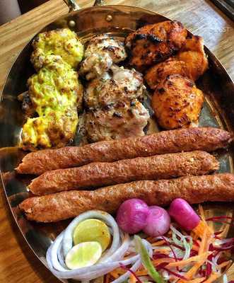 Qureshi Chicken & Kababs