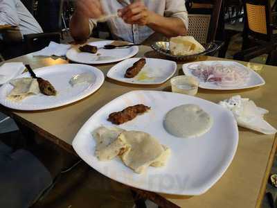 Qureshi Chicken & Kababs