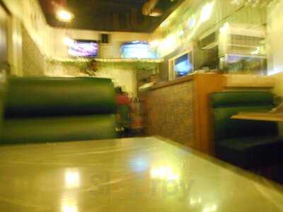 Modern Trilok Restaurant & Bar