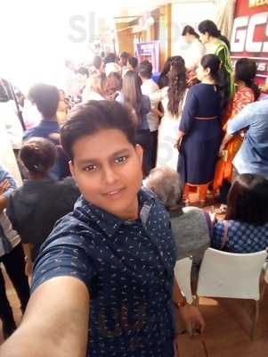 Vyanjan Sweets & Snacks